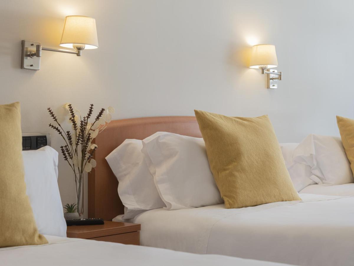 Hostal Alba Луго Екстер'єр фото